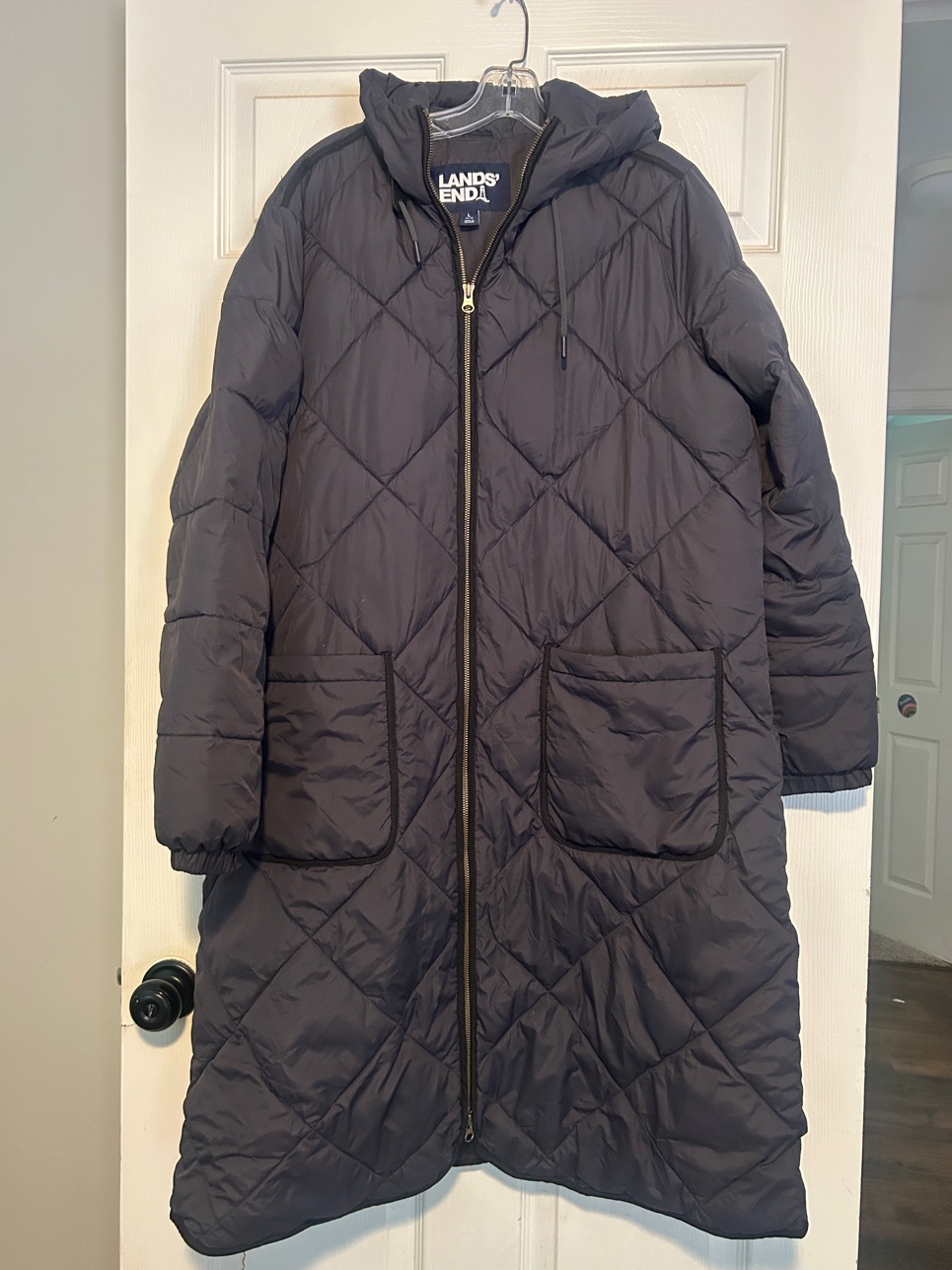 Women's Featherfree Insulated Diamond Quilted Maxi. Size L. Color: Lunar Gray